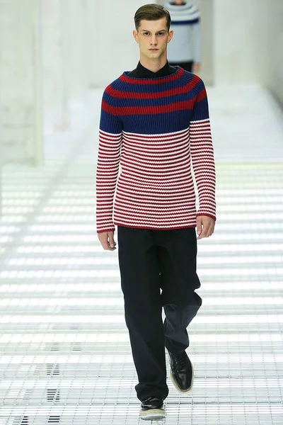 Look 39